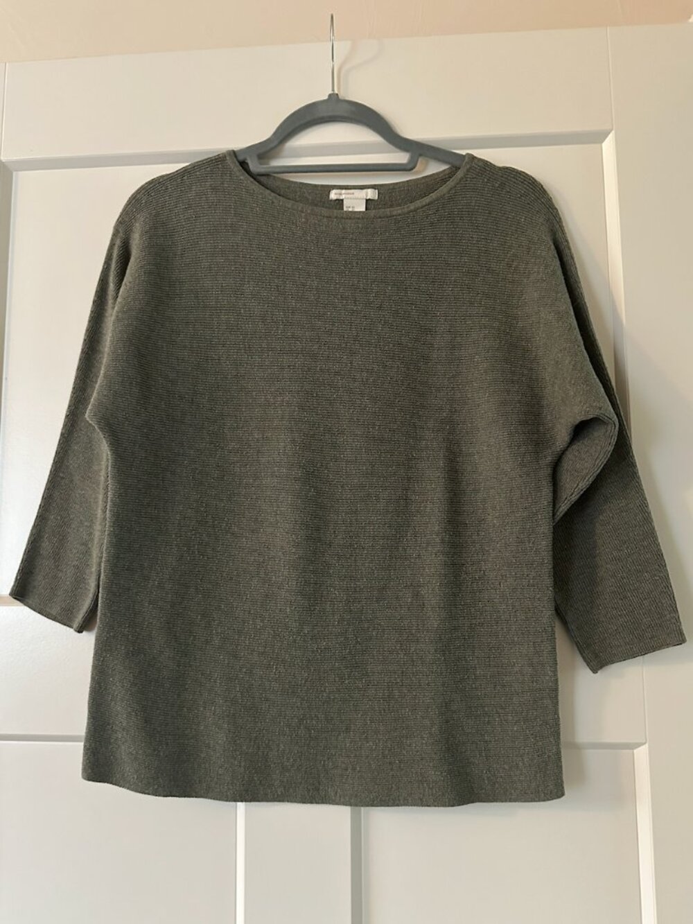 Women's Green 3/4 Sleeve Sweater